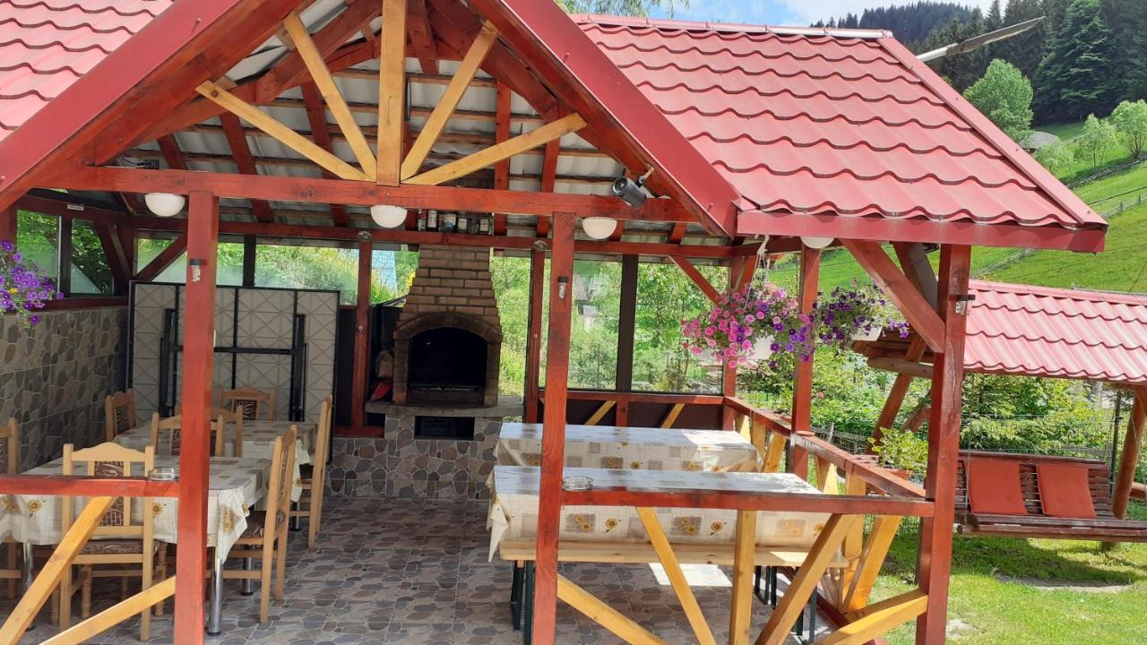 La Cascade 2 Ξενοδοχείο Moeciu De Sus Εξωτερικό φωτογραφία